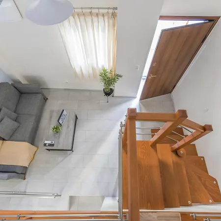 Raise Koukaki Urban Lofts Apartment